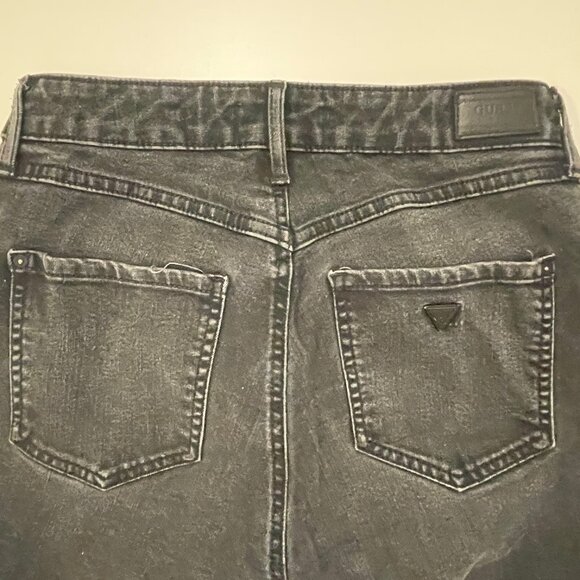 GUESS Dark Grey Wash Skinny Jeans - Picture 3 of 5
